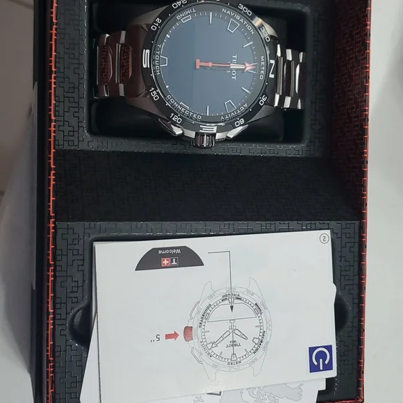 Tissot T-Touch Connect Solar - Picture 2 of 4